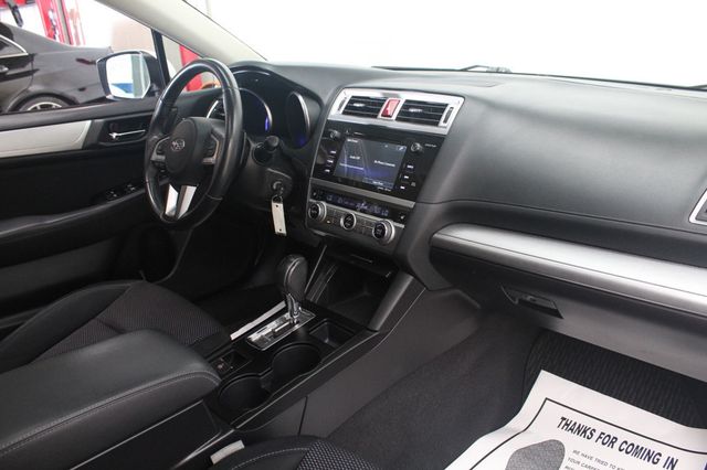 2017 Subaru Outback 2.5i Premium Wagon - 23059176 - 5