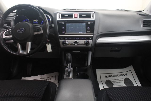 2017 Subaru Outback 2.5i Premium Wagon - 23059176 - 6