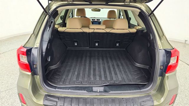 2017 Subaru Outback 2.5i Premium w/ EyeSight, Navigation & Power Moonroof - 23057322 - 20