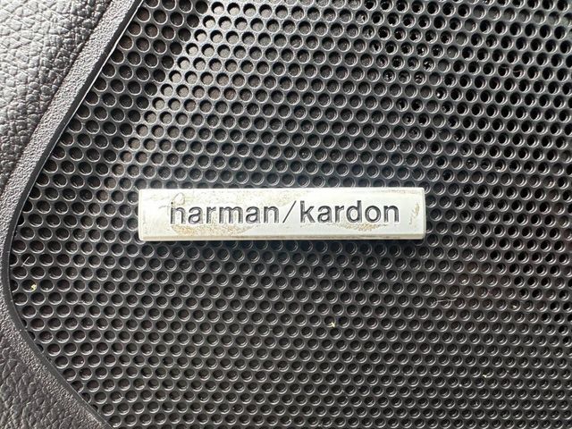 2017 Subaru Outback 2.5i Touring - 22952525 - 17