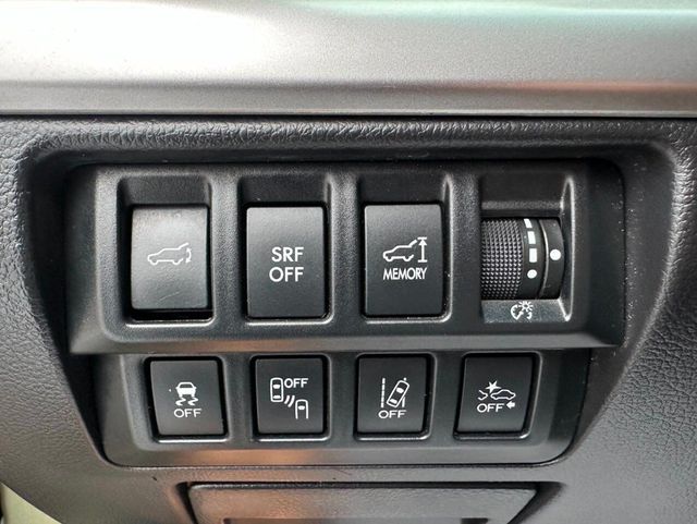 2017 Subaru Outback 2.5i Touring - 22952525 - 32