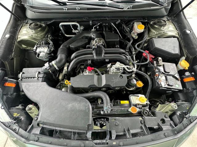 2017 Subaru Outback 2.5i Touring - 22952525 - 40