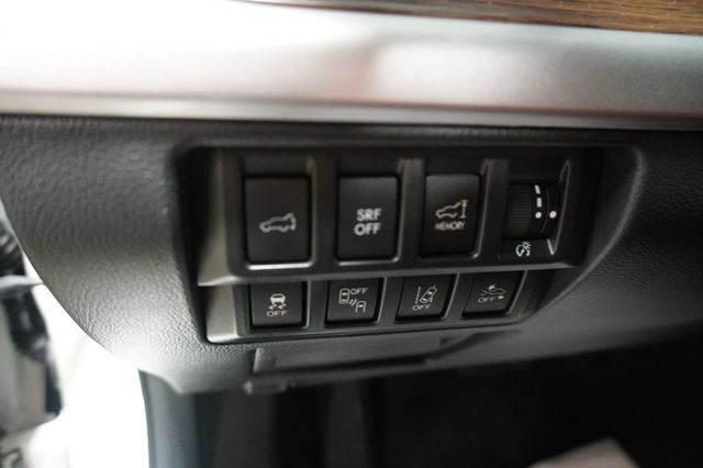 2017 Subaru Outback 2.5i Touring Wagon - 22998723 - 11