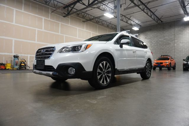 2017 Subaru Outback 2.5i Touring Wagon - 22998723 - 1