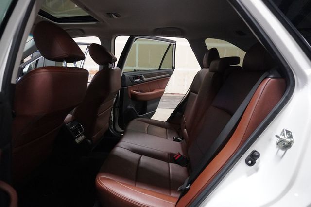 2017 Subaru Outback 2.5i Touring Wagon - 22998723 - 5