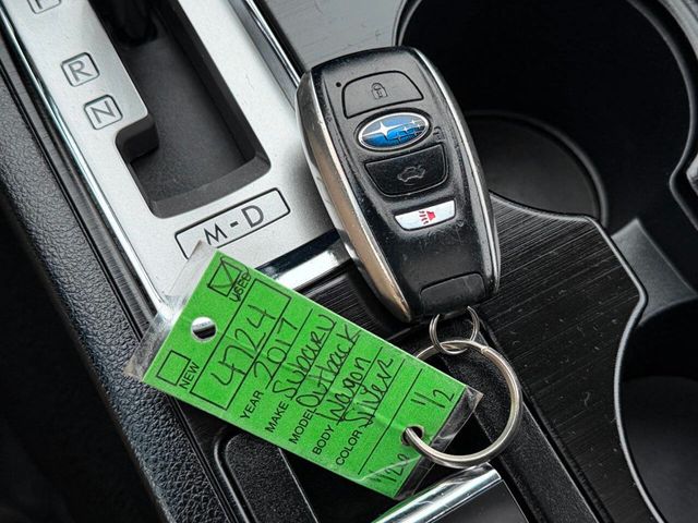 2017 Subaru Outback 3.6R Limited - 22976696 - 55