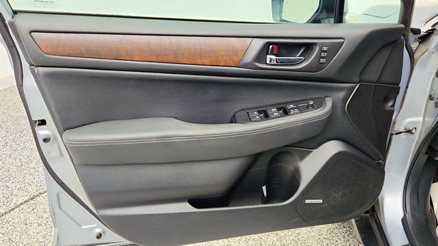 2017 Subaru Outback 3.6R Limited w/ EyeSight, Navigation, High Beam Assist & RAB - 23018162 - 10