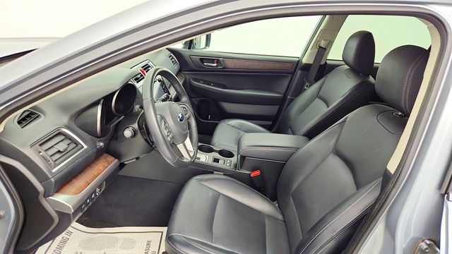 2017 Subaru Outback 3.6R Limited w/ EyeSight, Navigation, High Beam Assist & RAB - 23018162 - 19