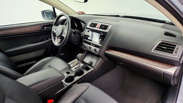 2017 Subaru Outback 3.6R Limited w/ EyeSight, Navigation, High Beam Assist & RAB - 23018162 - 24