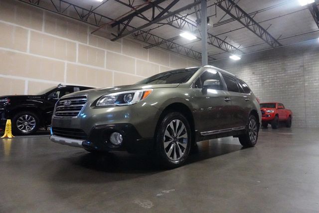2017 Subaru Outback 3.6R Touring Wagon - 22963065 - 1
