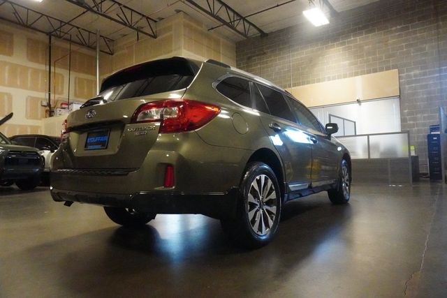 2017 Subaru Outback 3.6R Touring Wagon - 22963065 - 3