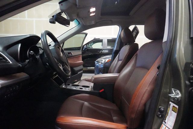 2017 Subaru Outback 3.6R Touring Wagon - 22963065 - 4