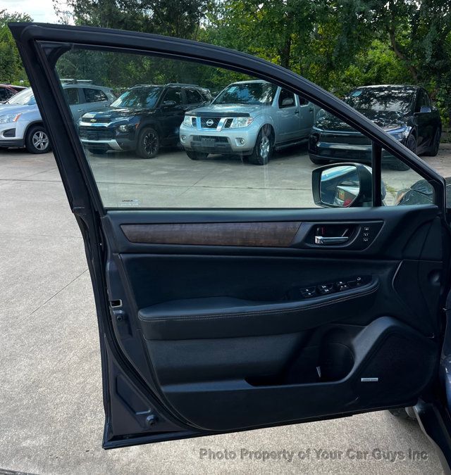 2017 Subaru Outback Leather - 23081537 - 29