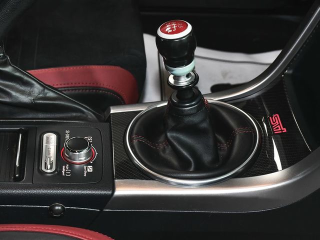 2017 Subaru WRX STi - 22982383 - 46