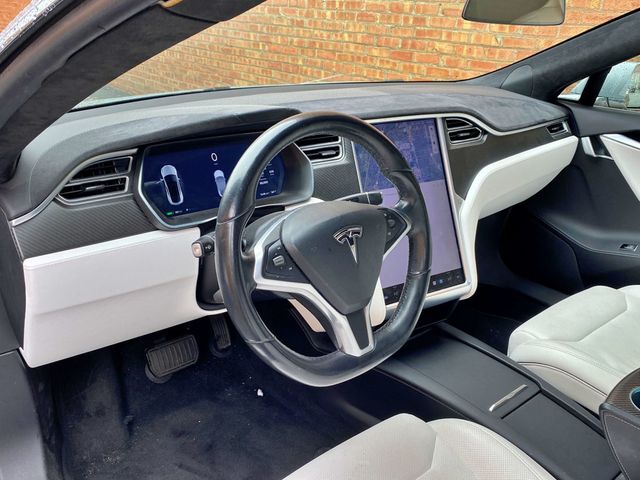 2017 Tesla Model S 60 RWD - 23007564 - 8