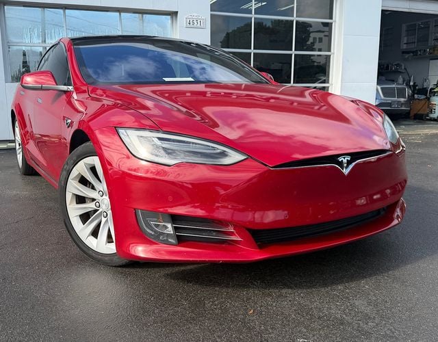 2017 Tesla Model S 90D AWD - 23082494 - 5