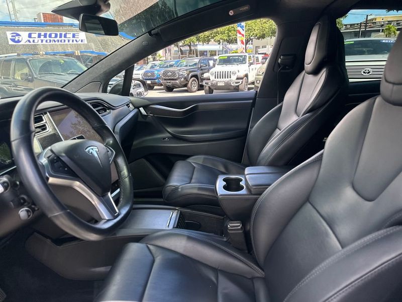 2017 Tesla Model X  - 23040347 - 11