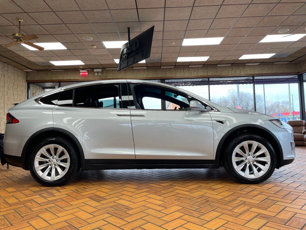 2017 Tesla Model X 100D photo 4