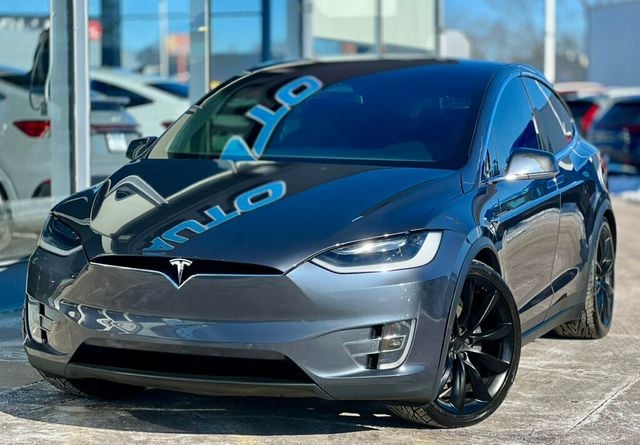 2017 Tesla Model X 100D AWD - 22962316 - 35