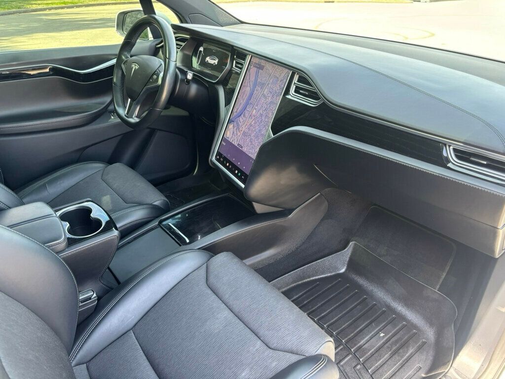 2017 Tesla Model X 2017 Tesla Model X 75D - 23002923 - 14