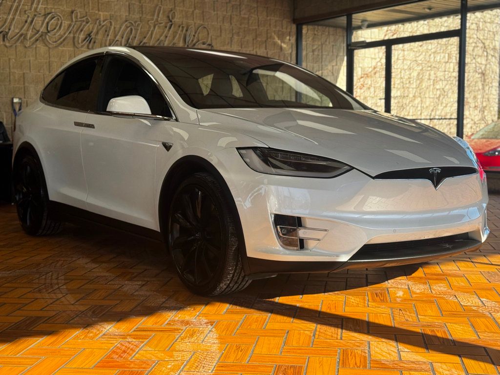 2017 Tesla Model X 75D AWD - 22972345 - 10