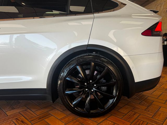 2017 Tesla Model X 75D AWD - 22972345 - 13