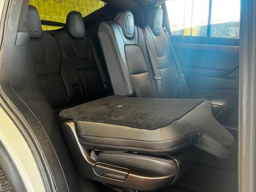 2017 Tesla Model X 75D AWD - 22972345 - 20