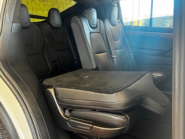2017 Tesla Model X 75D AWD - 22972345 - 20