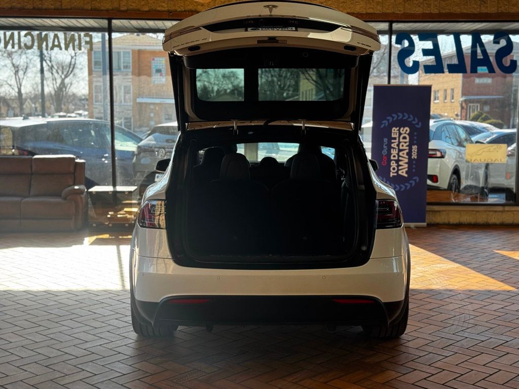 2017 Tesla Model X 75D AWD - 22972345 - 21