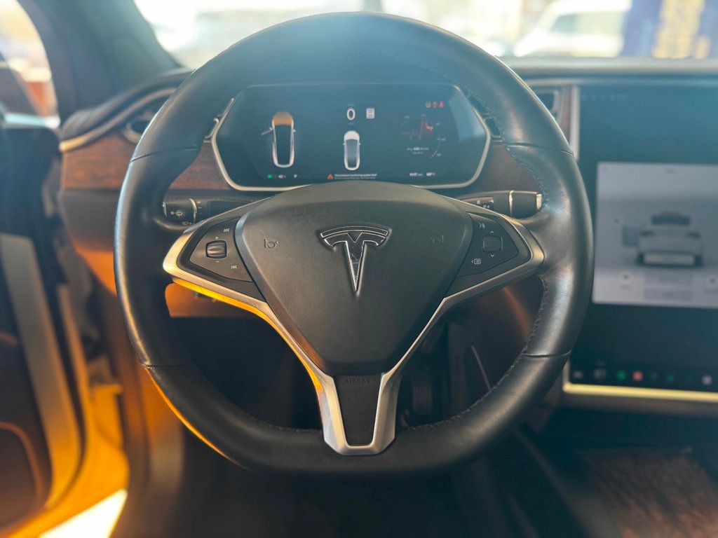 2017 Tesla Model X 75D AWD - 22972345 - 25