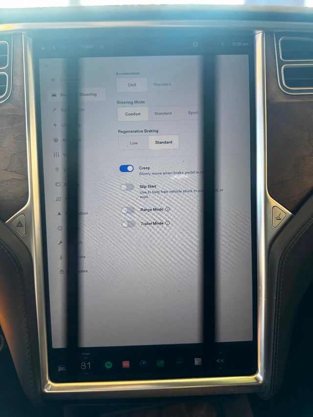 2017 Tesla Model X 75D AWD - 22972345 - 27