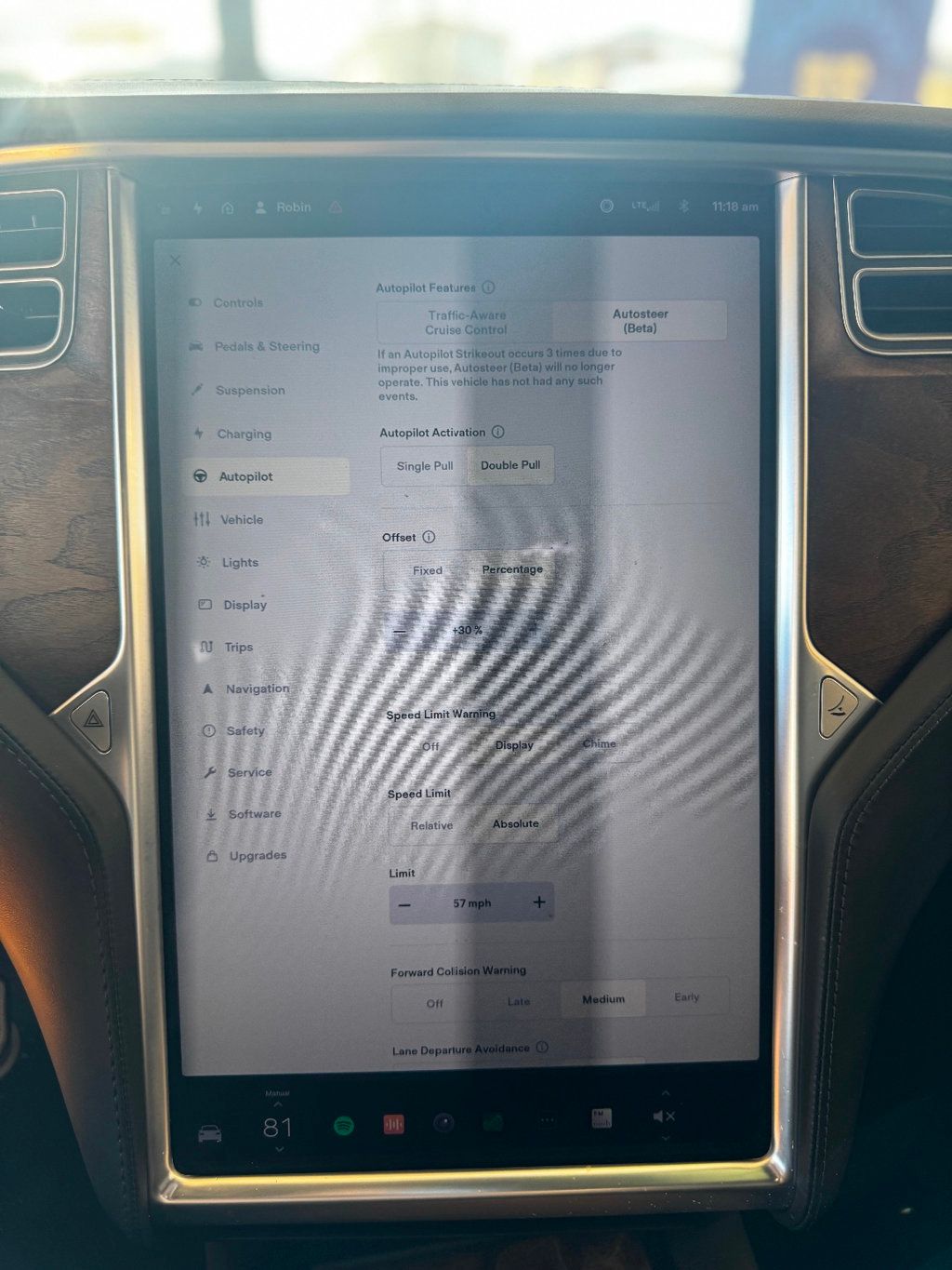 2017 Tesla Model X 75D AWD - 22972345 - 28