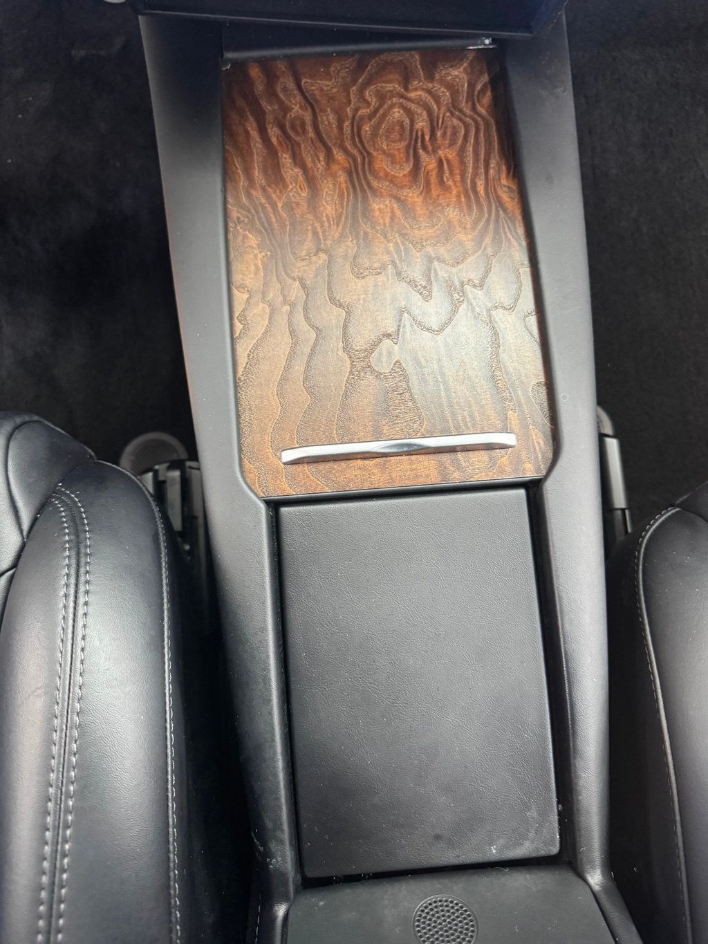 2017 Tesla Model X 75D AWD - 22972345 - 31