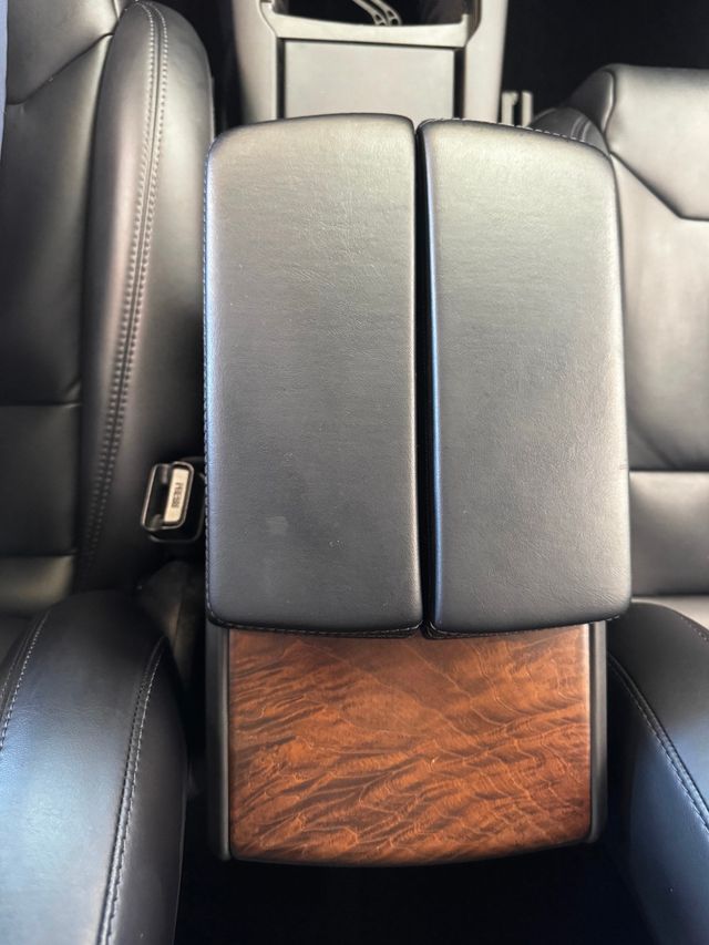 2017 Tesla Model X 75D AWD - 22972345 - 33