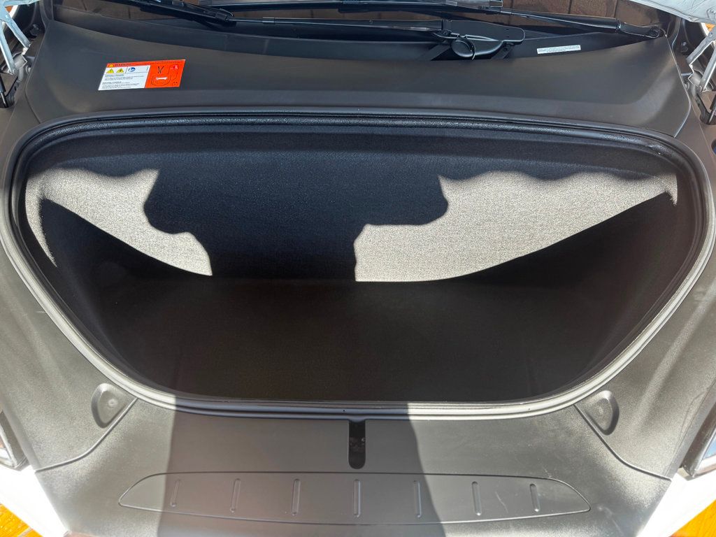 2017 Tesla Model X 75D AWD - 22972345 - 37