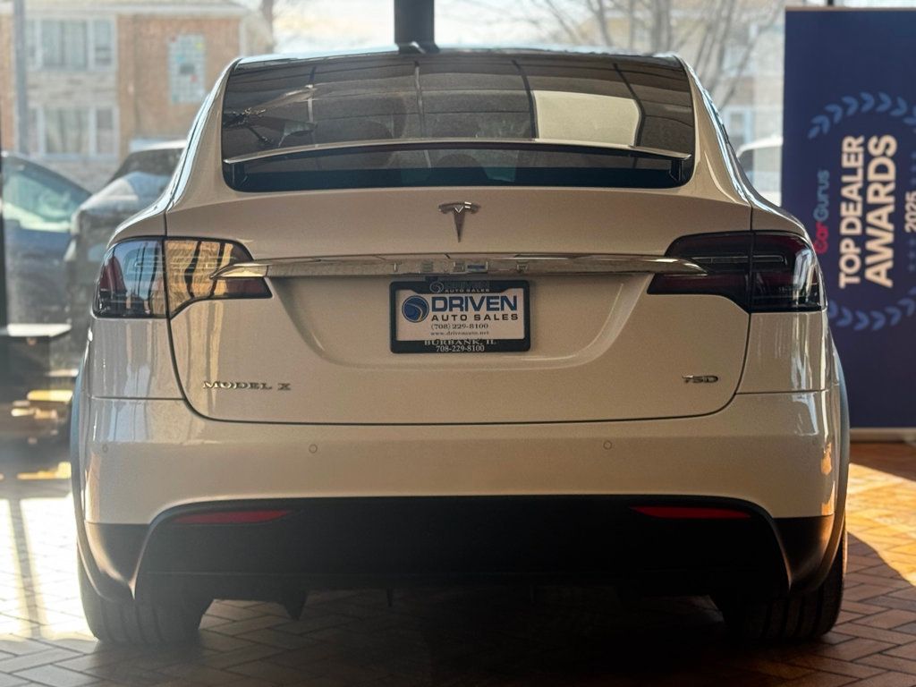 2017 Tesla Model X 75D AWD - 22972345 - 7