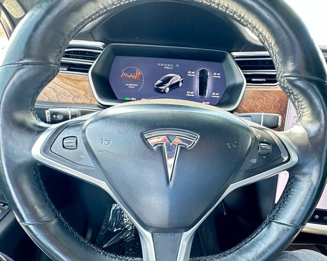 2017 Tesla Model X 75D AWD - 22356373 - 22