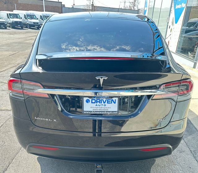 2017 Tesla Model X 75D AWD - 22356373 - 3