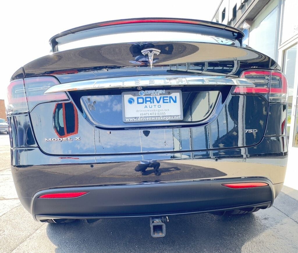 2017 Tesla Model X 75D AWD - 22356373 - 41