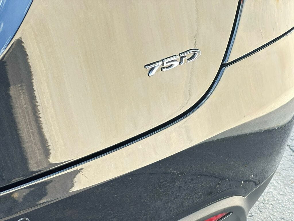 2017 Tesla Model X 75D AWD - 22356373 - 44