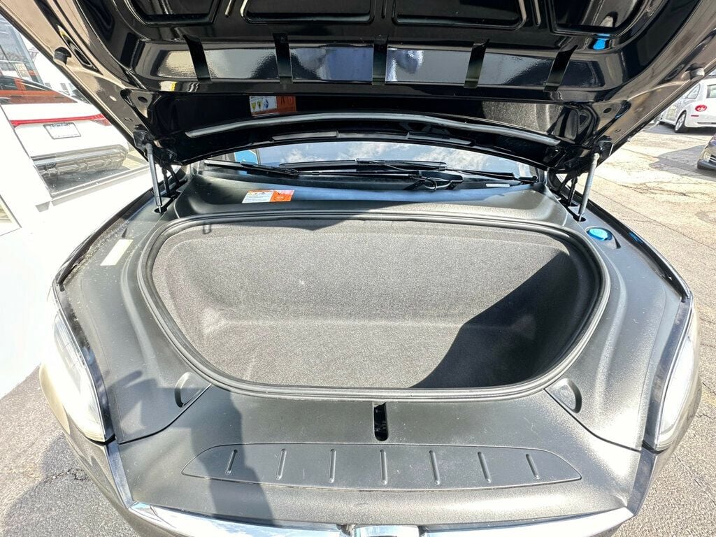 2017 Tesla Model X 75D AWD - 22356373 - 8