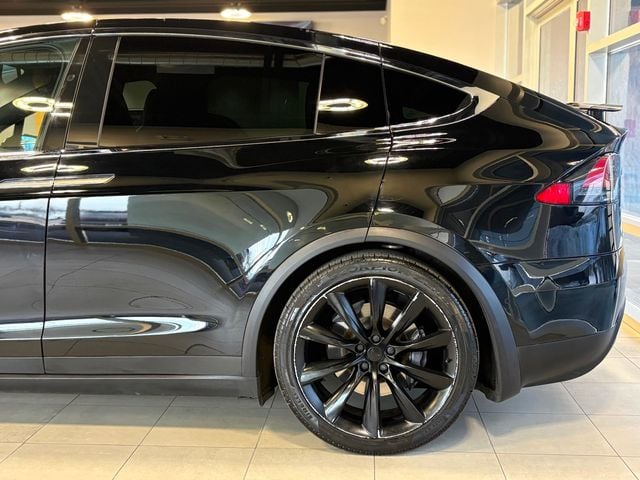 2017 Tesla Model X 75D AWD - 22962462 - 9