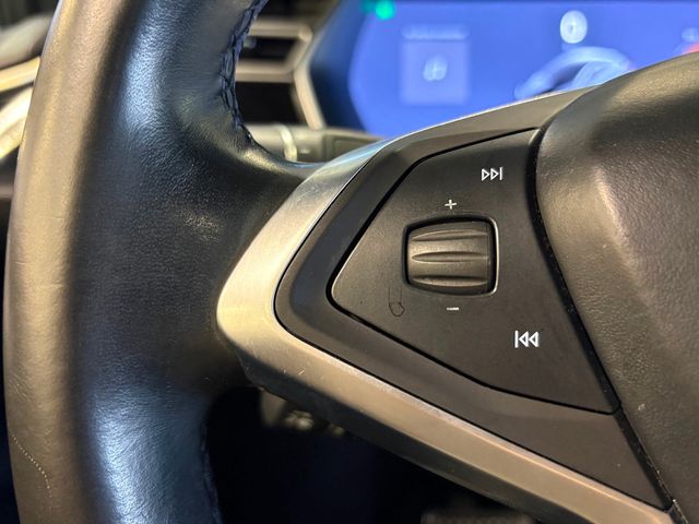 2017 Tesla Model X 75D AWD - 22962462 - 26