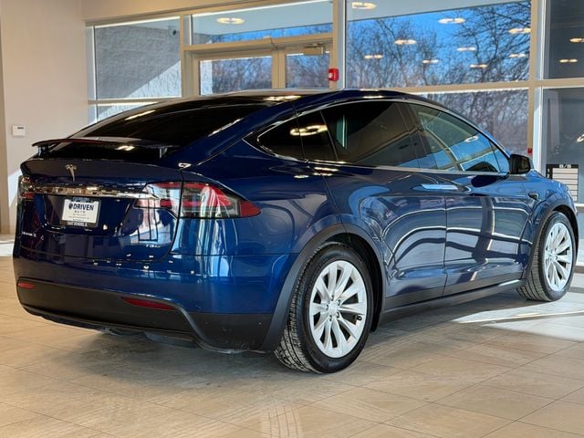 2017 Tesla Model X 75D AWD - 22977768 - 12