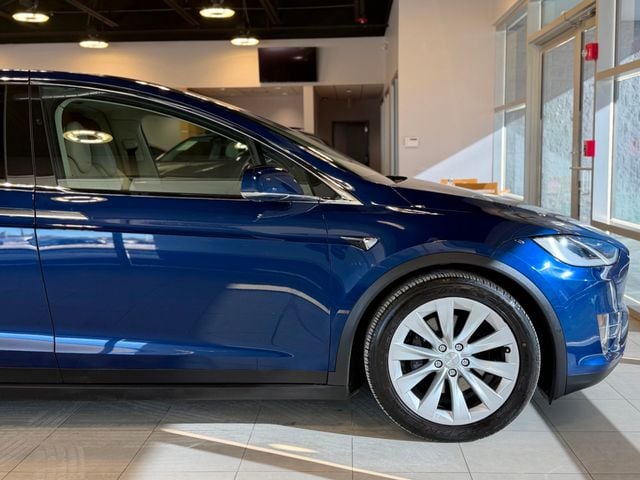 2017 Tesla Model X 75D AWD - 22977768 - 16