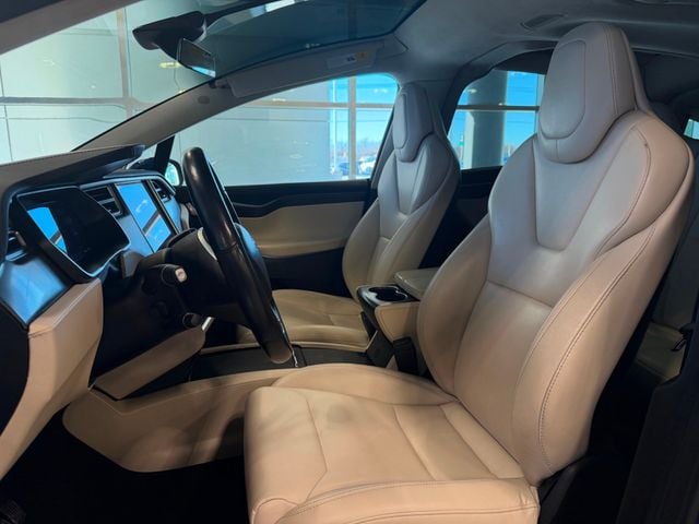 2017 Tesla Model X 75D AWD - 22977768 - 20