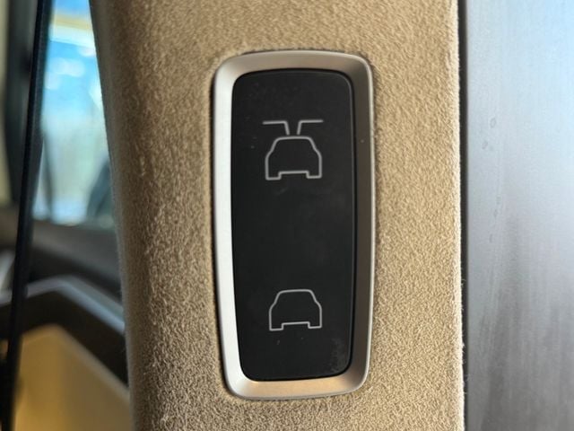 2017 Tesla Model X 75D AWD - 22977768 - 24