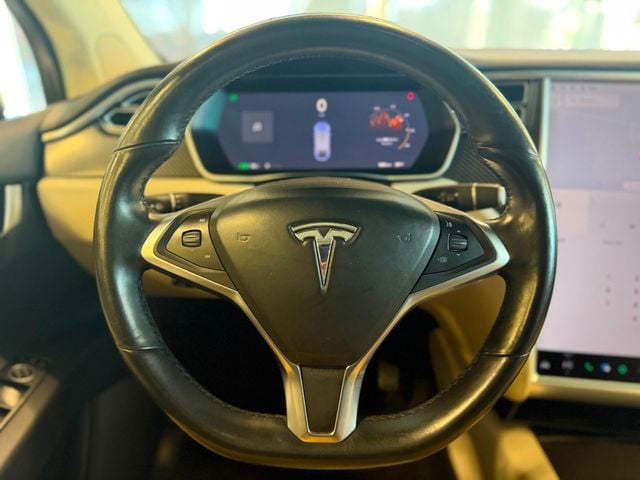 2017 Tesla Model X 75D AWD - 22977768 - 26