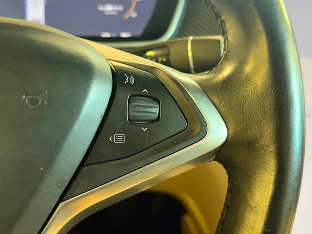 2017 Tesla Model X 75D AWD - 22977768 - 28