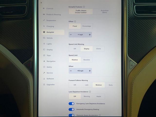 2017 Tesla Model X 75D AWD - 22977768 - 31